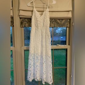 Beautiful white ASTR lace dress, size Medium